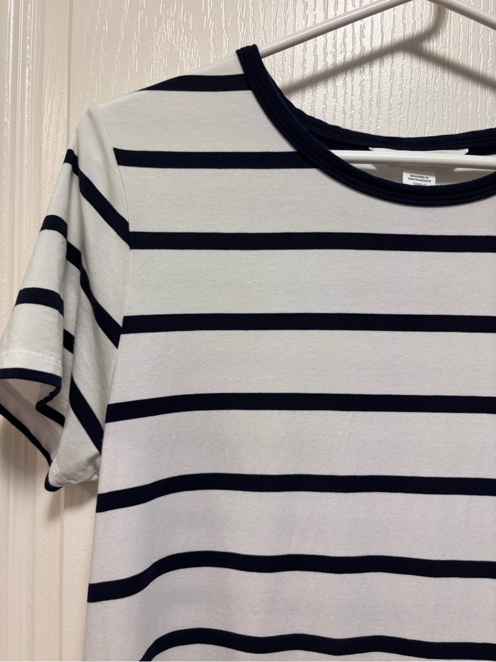Athleta striped lightweight t-shirt dress Sz M white blue stripe short sleeves